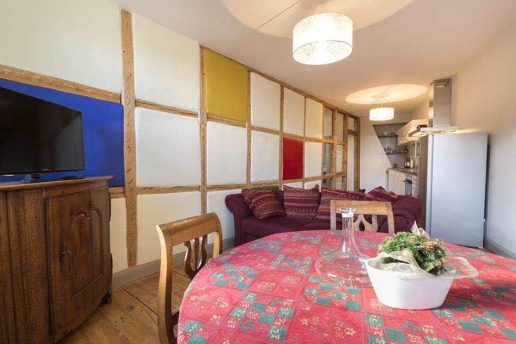 Les Appartements Saint Nicolas Colmar Exterior photo