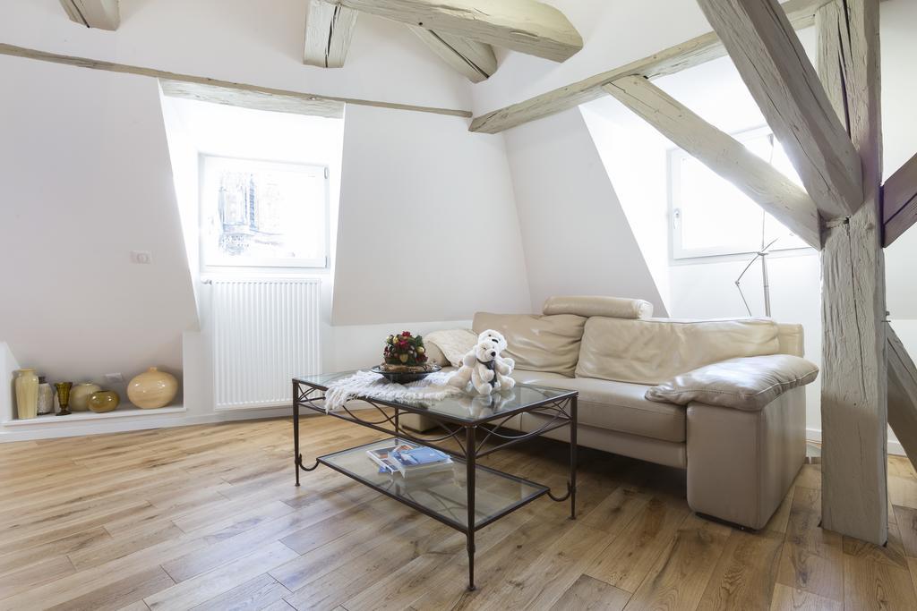 Les Appartements Saint Nicolas Colmar Exterior photo