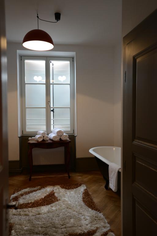 Les Appartements Saint Nicolas Colmar Exterior photo